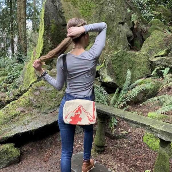 MOUNTAIN CEMENT MESSENGER BAG
