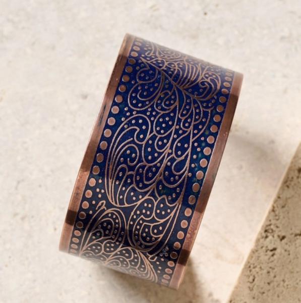 PAISLEY CUFF