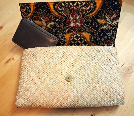 Beige Rattan Clutch